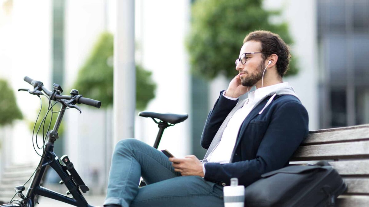 Business Podcasts Every Entrepreneur Should Listen To - PATLive